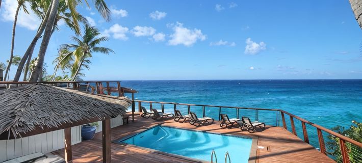 Direct Ocean Front - Renovation Complete  - EVERYTHING inside is NEW! Hoteles en Koloa