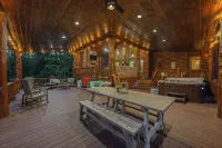 Great family cabin! Huge deck! Creek! Mini cabin! Lots of amenities! - Alphydda