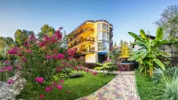 Villa More Hotel - Homestays