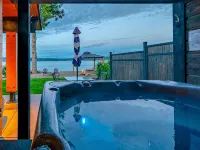 Beach Front Luxury Private Hot Tub Sandy Beach Hotels in Campbell River