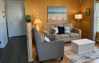 Little Haven Cottage - Ocean View 2 Bedroom Cottage with Beach Access. - 2-Star