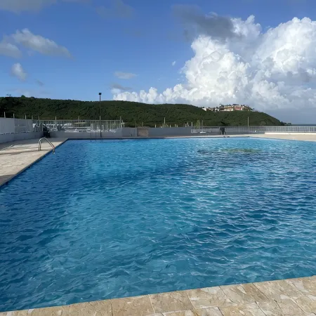Couples Retreat Studio Ocean Front,300MB WiFi. SuperHost!!