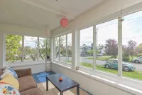 Stunning Large Apartment in the Heart of Port Townsend! - Wifi