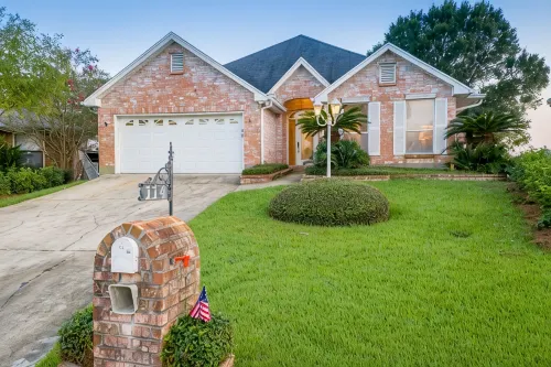 New Orleans Area 5Br 3.5ba 114 with Gourmet Kitchen and Private Boat Dock