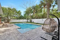 3-Bedroom House with Heated Pool in Delightful St. Augustine. Pet-Friendly! - สระว่ายน้ำส่วนตัว