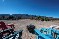 Desert Retreat-Charming 2-bedroom house with a View - Boutique