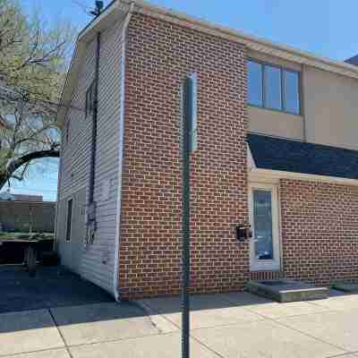 Private Entrance and 3 Car Parking, Pets Welcome Hotel Exterior