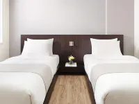 Hanwha Resort Sanjeong Lake Annecy Отели рядом с достопримечательностью «Храм Пуёнса»