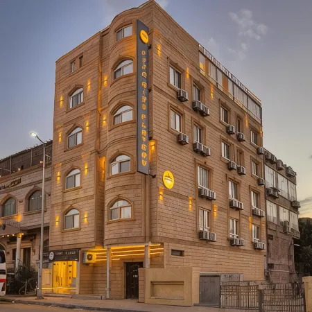 Pyramids Plateau Hotel