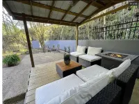 Townhouse by the River - Homestays
