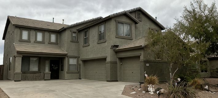 A golf course single family home. Hotels in Maricopa