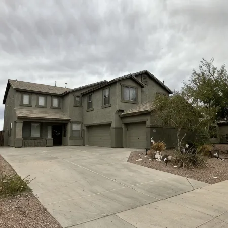 A golf course single family home.
