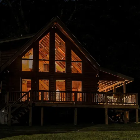 ✧ Majestic Cabin - KING bed - NO CLEANING FEE!