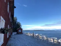 The Outlook at Telegraph Cove, a place to relax, rejuvenate and unwind - Wifi