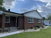 Beautiful 2BD 2BA home in small-town America