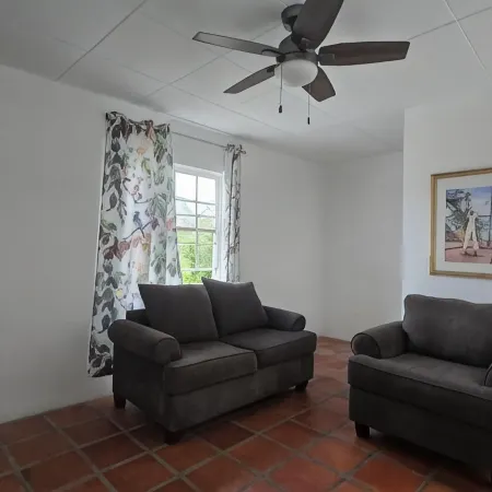 Classic One-Bedroom Apartment W King bed