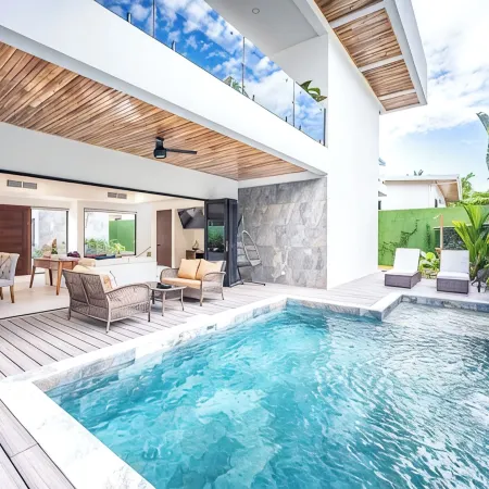 Spacious 7 Bedroom Luxury Villa Steps From The Beach, South Jaco!