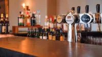 Fletcher Wellness-Hotel De Hunzebergen - bar