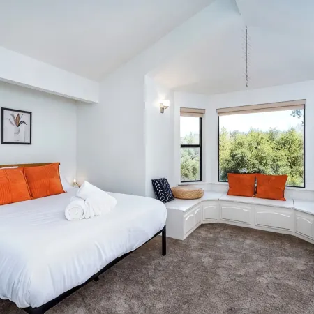 Spacious Mountain View Home - Pool, Spa, Game Room & Stunning Views [Sleeps 16]