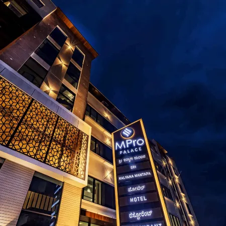 Hotel M Pro Palace Mysore - 12 Minutes to Mysore Palace