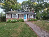 Beach 0.7 Mi Walk- Craigville & Covell. A/C, Bikes, 3 Day Min May June Jul 7-11