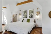 Sweetwater Retreat Cottage B&B - Wifi