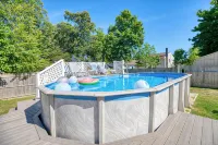 Cape May 4 Bed Pool Oasis,Dog Friendly, Sleeps 10, Outdoor shower + Firepit + EV - Pools