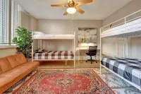 Spacious 4-BR Apt, Fast WiFi in Downtown Memphis. Walk to Convention Center. - Apartments