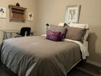 Designer Furnished Home Away from Home - 3-stjärniga