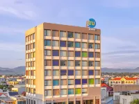 Tru by Hilton Tam Ky City Centre Hotels near Chu Lai Airport