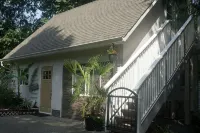 Nesting Ravens , Neat Cottage on Private Acreage,Stay You Will Remember