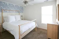 Folly Beach Condo with Water Views! - 4-Sterne