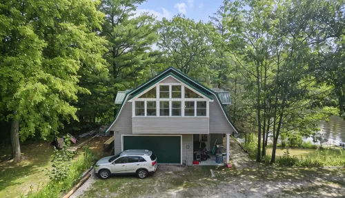 2 BR Lakefront Apartment on Black Lake - 3-Star