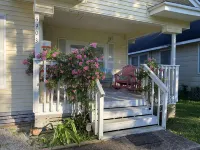 Charming 3-bedroom cottage in Seabrook, Texas - 3-Star