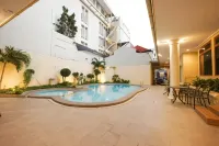 Hotel Permata Malioboro - สระว่ายน้ำแบบอินฟินิตี้