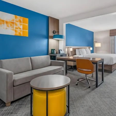 Comfort Inn & Suites Sheboygan I-43