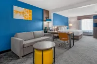Comfort Inn & Suites Sheboygan I-43