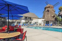 Sideways Inn - Pools