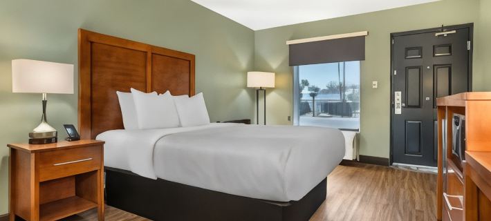 Quality Inn & Suites Near Panama City Beach Hotels in Bay County
