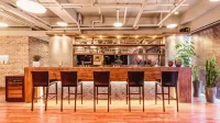 Maple Tourist Hotel - 3 estrellas
