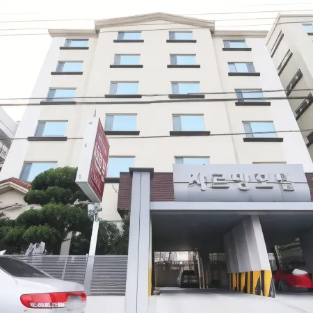 Charmant Hotel