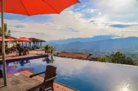 Finca Hotel Los Guayacanes - Pools