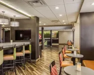 Comfort Suites Columbia at Harbison - breakfast