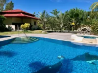 Strutz Art Garden Resort - Pools