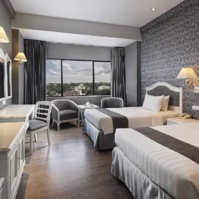 Le Polonia Hotel & Convention Medan Hotel dekat Bukit Gajah Bobok