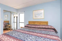 Walk to Beach - Heart of Entertainment District 1 Bedroom Home by RedAwning