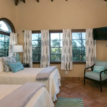 Alta Vista is Beautiful w Private Pool Incredible Views ACs & Backup Generator