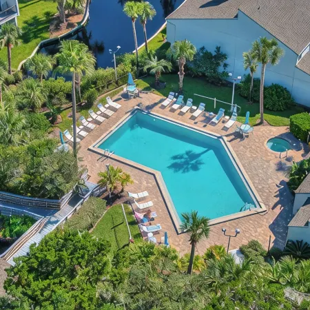 SeaWinds Dreams Premium Beachfront/Oceanfront Condo-w/Private Beach Access