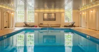 Trenython Manor - Pools