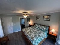 Octopus Oasis, Horses/Sea Turtles 4X4 a Must  Pets OK.  Jacuzzi.  Carova Beach - Wifi